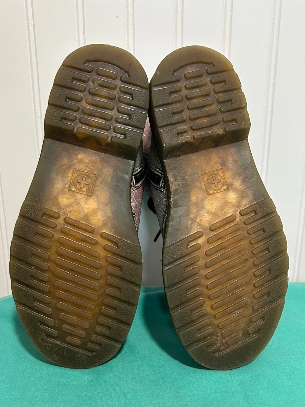 Dr. Martens Girls Iridescent Glitter Lace-Up Boots Sz: 3